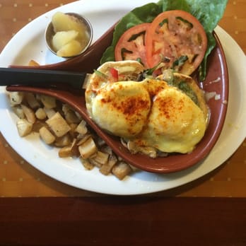 Le Peep - Vegetarian eggs benedict - Breakfast & Brunch Near Me - Edison, New Jersey Le Peep - Vegetarian eggs benedict - Breakfast & Brunch Near Me - Edison, New Jersey