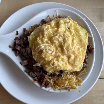 Eggsquisite Cafe - Meat Lovers Skillet - Breakfast & Brunch Near Me - Mansfield, Texas