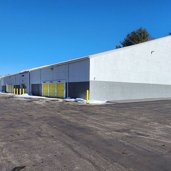 Extra Space Storage - Alternate Beauty Image - Self Storage Near Me - Dracut, Massachusetts