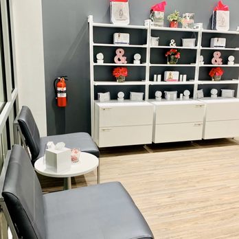 Radiant Waxing SanTan Village - Seating and product area - Waxing Near Me - Gilbert, Arizona Radiant Waxing SanTan Village - Seating and product area - Waxing Near Me - Gilbert, Arizona