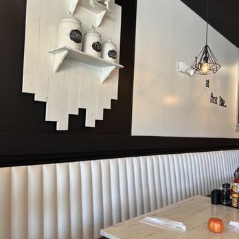 EggTown - Decor - Breakfast & Brunch Near Me - Wesley Chapel, Florida