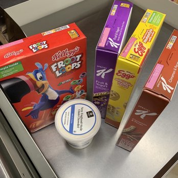 Safeway - Free 24 oz Signature soup on Just for u app. And Kellogg's cereal sale combined with $2 coupon on app. Total price for all this less than $4 - Grocery Near Me - Fair Oaks, California