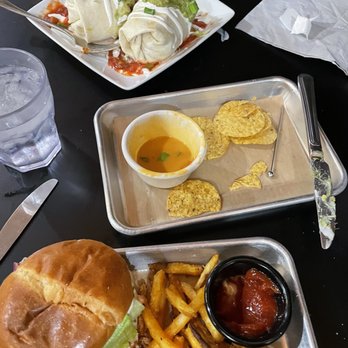 4th & State - Blue Burger and Bearrrito - Vegan Near Me - Columbus, Ohio