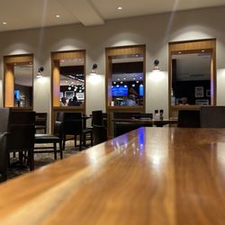 747 Bar and Grill