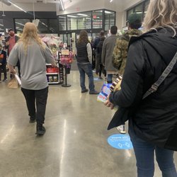 Walgreens - About 15 people in line as usual. Other employees aimlessly wandering around. This has got to be the worst Walgreens ever.