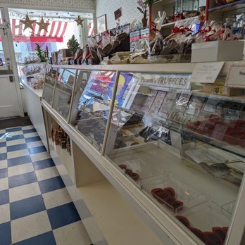 Preston's Candy & Ice Cream - Candy Stores Near Me - Burlingame, California Preston's Candy & Ice Cream - Candy Stores Near Me - Burlingame, California