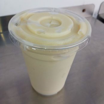 Kellys Deli - a smoothie in a plastic cup - Delis Near Me - Colma, California