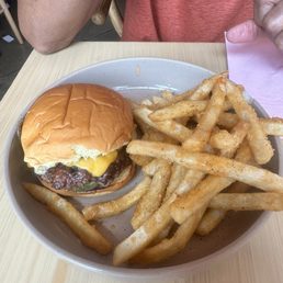 Smalll hamburger with fries