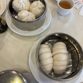 Seafood Cove 2 - Steam Chicken Bun and Chinese Sausage Bun - Dim Sum Near Me - Westminster, California Seafood Cove 2 - Steam Chicken Bun and Chinese Sausage Bun - Dim Sum Near Me - Westminster, California