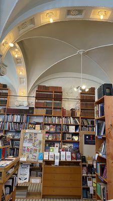 ARUNDEL BOOKS - Updated October 2025 - 61 Photos & 37 Reviews - 322 1st