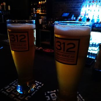 Jackson Ave Pub - Burgers Near Me - Naperville, Illinois Jackson Ave Pub - Burgers Near Me - Naperville, Illinois