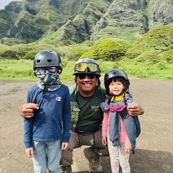 Kualoa Ranch - Mui and his biggest fans! - Tours Near Me - Kaneohe, Hawaii Kualoa Ranch - Mui and his biggest fans! - Tours Near Me - Kaneohe, Hawaii