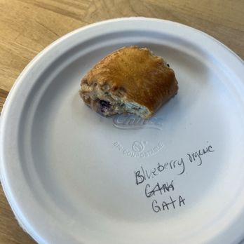 Grtnak - Blueberry organic Gata so delicious - Breakfast & Brunch Near Me - Burbank, California
