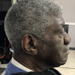 Headliners Barber Shop - K-low Afro cut