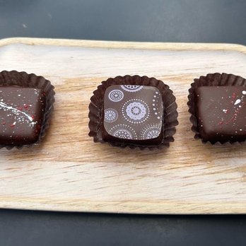 Chokolà - Lavender, passionfruit, spicy - Chocolatiers & Shops Near Me - Taos, New Mexico