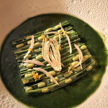 Aurelia - Visually stunning, bland - New American Near Me - Newport, Rhode Island