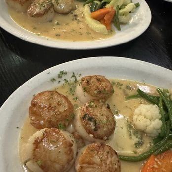 Sotto Mare - Grilled Scallops in a butter sauce - Seafood Near Me - San Francisco, California Sotto Mare - Grilled Scallops in a butter sauce - Seafood Near Me - San Francisco, California