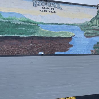 Kodiak Bar & Grill - Mural outside - Bars Near Me - Roseburg, Oregon Kodiak Bar & Grill - Mural outside - Bars Near Me - Roseburg, Oregon