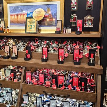 Bath & Body Works - Cosmetics & Beauty Supply Near Me - Santee, California Bath & Body Works - Cosmetics & Beauty Supply Near Me - Santee, California