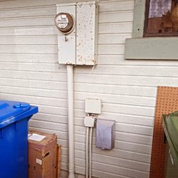 Old meter of customers 100Amp meter. We provided them with a 200Amp service upgrade and new 200Amp meter