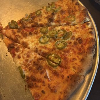 The Ratskeller - Pizza that doesn't taste good - Pizza Near Me - Government Camp, Oregon