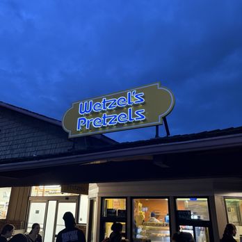 Wetzel's Pretzels - Pretzels Near Me - Fresno, California Wetzel's Pretzels - Pretzels Near Me - Fresno, California
