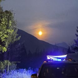Mount Kidd R.V. Park - Smokey moon night