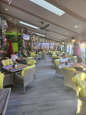 Deja Vu Restaurant & Bar by null