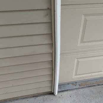 Smitty's Tree Service - the trim is dented and bent - Landscaping Near Me - Alsip, Illinois