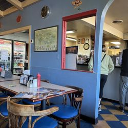 Zorba's Gyro On A Spit - Interior Nov 2025