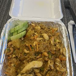 Pineapple rice / chicken
