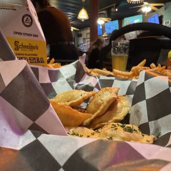 Red's Good News - Cannon Cushions - buffalo chicken fried ravioli - Sports Bars Near Me - Pittsburgh, Pennsylvania Red's Good News - Cannon Cushions - buffalo chicken fried ravioli - Sports Bars Near Me - Pittsburgh, Pennsylvania