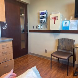 Nebraska Medicine - Omaha - Infusion center suite