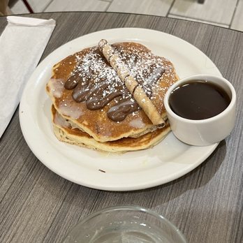Chicago Waffles - Oak Park - Breakfast & Brunch Near Me - Oak Park, Illinois