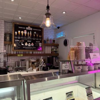 Summer's Ice Cream - Ice Cream & Frozen Yogurt Near Me - Toronto, Ontario Summer's Ice Cream - Ice Cream & Frozen Yogurt Near Me - Toronto, Ontario