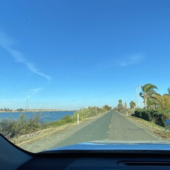 Rio Viento RV Park - Road Off the freeway to the park - RV Parks Near Me - Rio Vista, California Rio Viento RV Park - Road Off the freeway to the park - RV Parks Near Me - Rio Vista, California