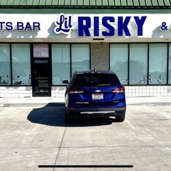 Lil’ Risky Sports Bar And Grill - Entrance