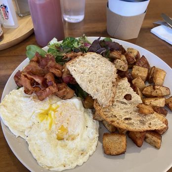 Belly Cake - Farmers Plate - Pancakes Near Me - Bayside, New York
