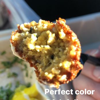 Falafelle - Freshly cooked falafel - Vegan Near Me - Belmont, California Falafelle - Freshly cooked falafel - Vegan Near Me - Belmont, California