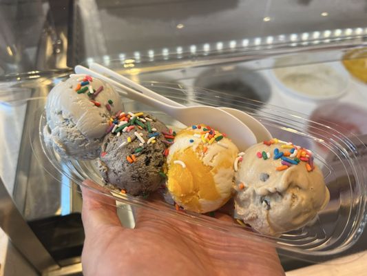 Melt Me Creamery by null