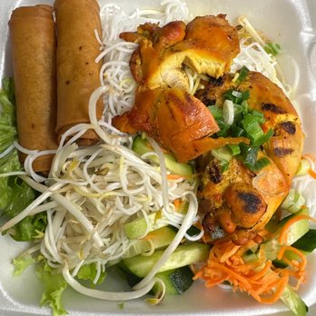 Pho Super Bowl - Diamond Bar - Authentic Vietnamese Cuisine - #29 Charbroiled Chicken Vermicelli (Bun Ga Nuong) - Vietnamese Near Me - Diamond Bar, California