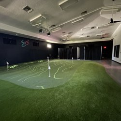 Swing Envy - PuttView Equipped Putting Green