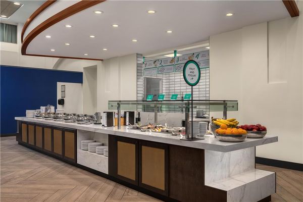 Embassy Suites by Hilton Boston at Logan Airport by null