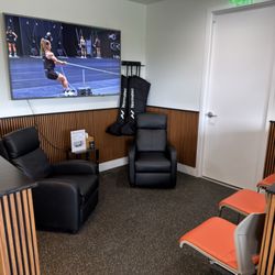Fox Physical Therapy - Waiting Area