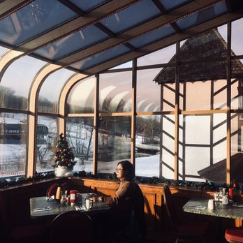 Alpine Valley Resort - Breakfast Buffet - Ski Resorts Near Me - Elkhorn, Wisconsin