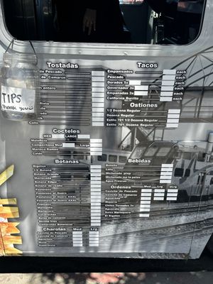 Mariscos El Bigoton by null