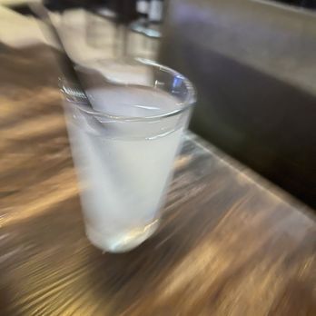 Hennessey's Tavern - This is supposed to be a lemonade. Tasted and looks like water and drops of lemon. - Irish Near Me - Hermosa Beach, California Hennessey's Tavern - This is supposed to be a lemonade. Tasted and looks like water and drops of lemon. - Irish Near Me - Hermosa Beach, California