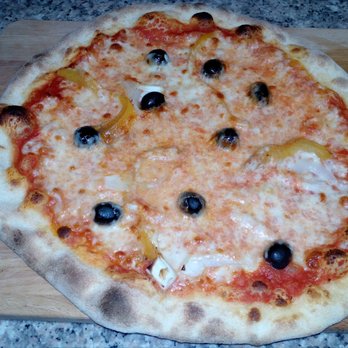 Diversamente Pizza - Pizza oignons, olives et poivrons - Pizza Near Me - Brussels, BRU Diversamente Pizza - Pizza oignons, olives et poivrons - Pizza Near Me - Brussels, BRU