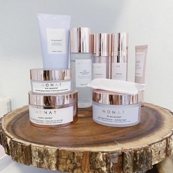 Amie Artistry - Monat products