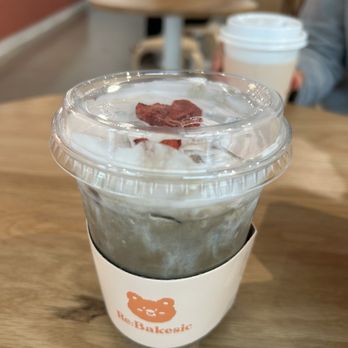 Re Bakesic - Hojicha strawberry cream foam - Bakeries Near Me - Alhambra, California